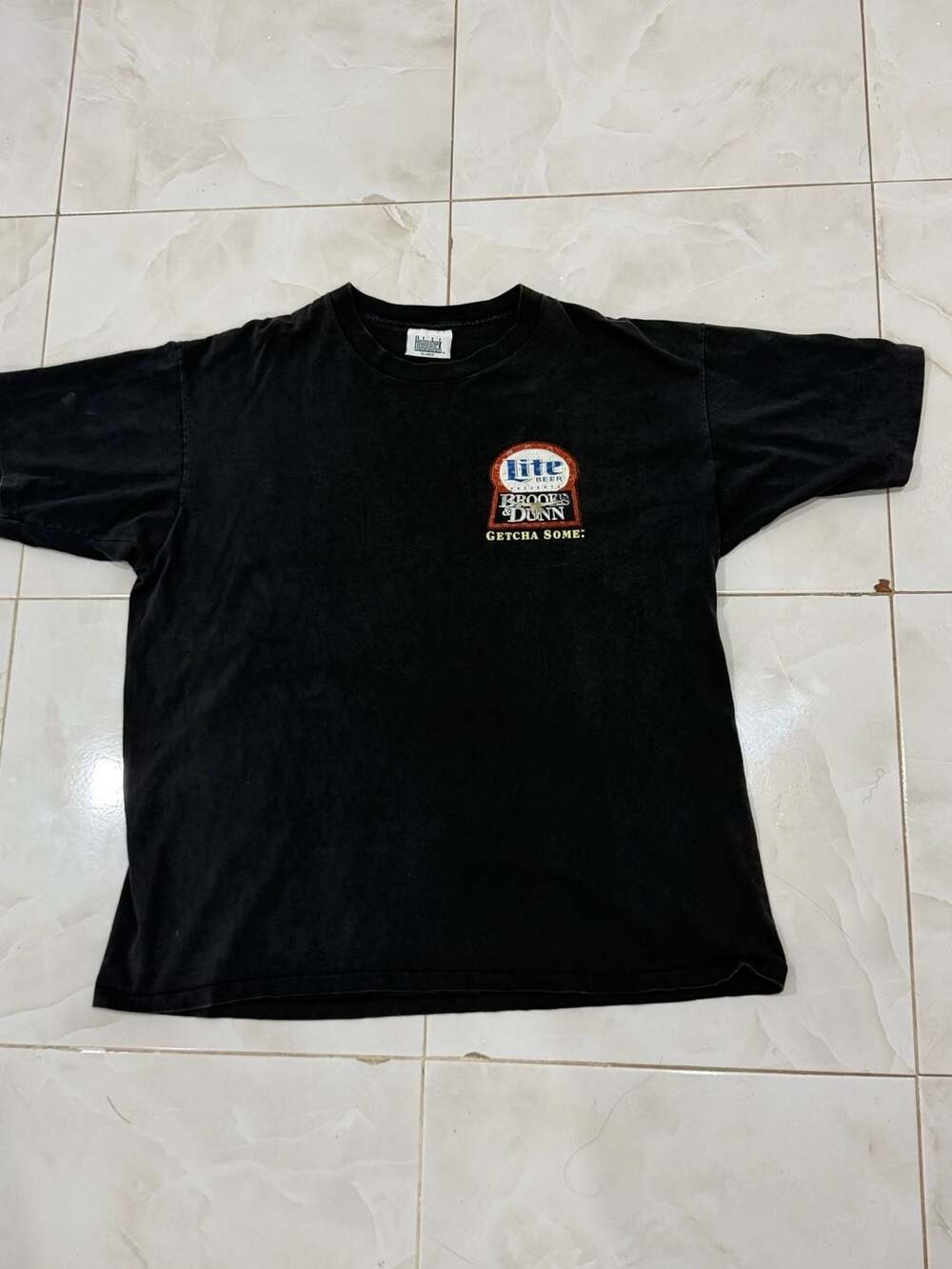 Vintage Holoubek Miller Lite Presents Brooks & Dunn Getcha Some T-Shirt